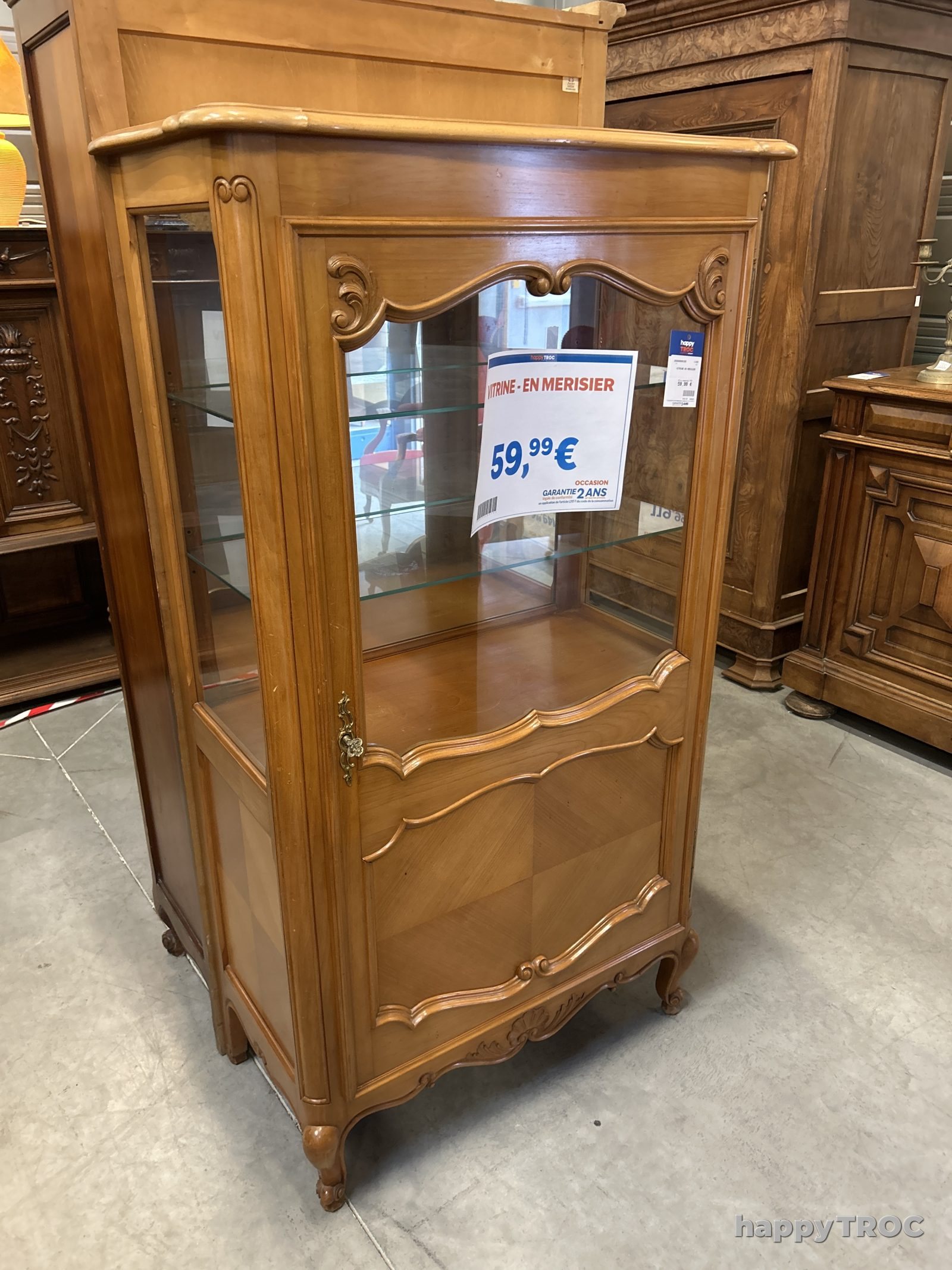 Vitrine en merisier