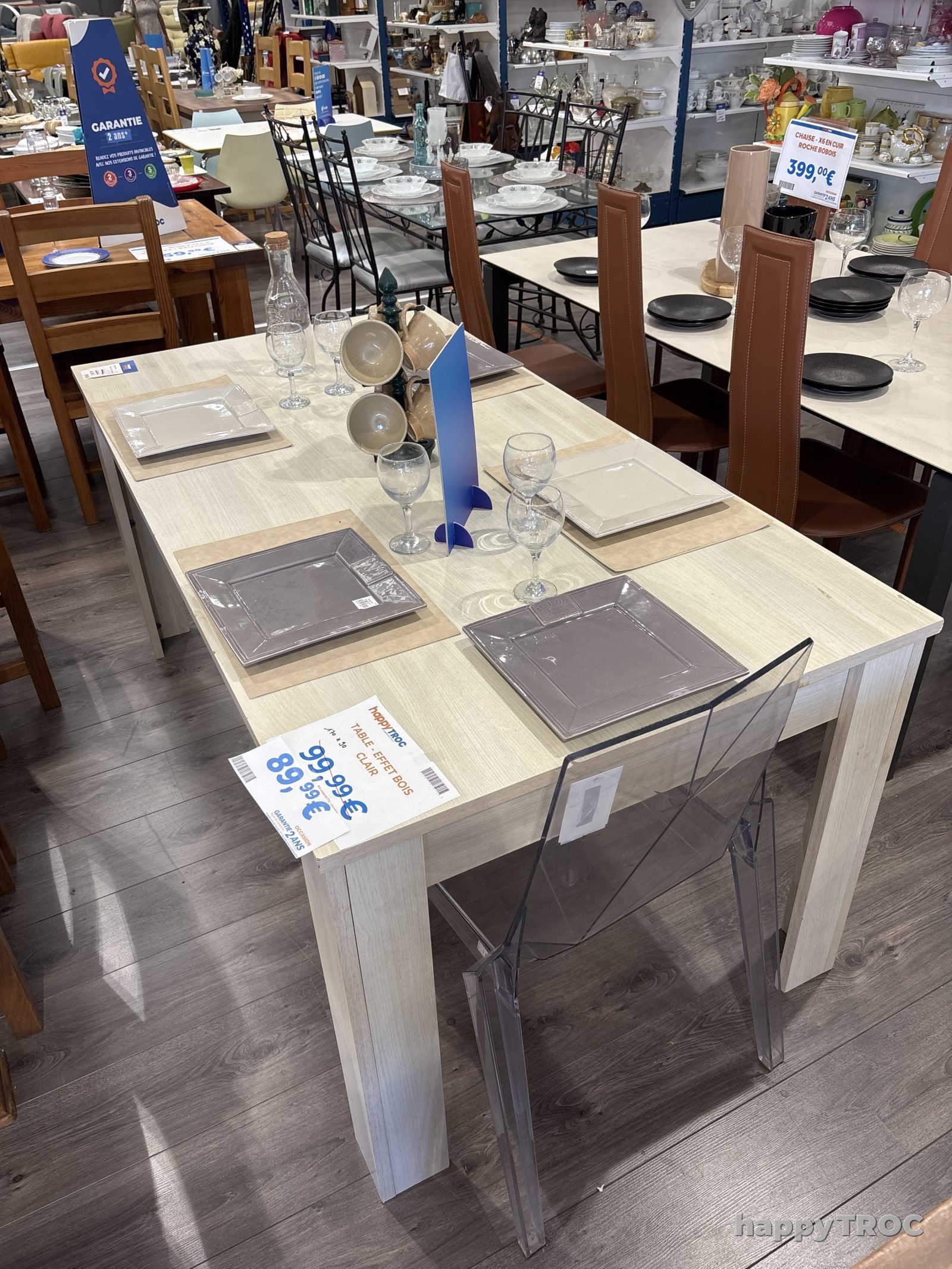 table effet bois clair