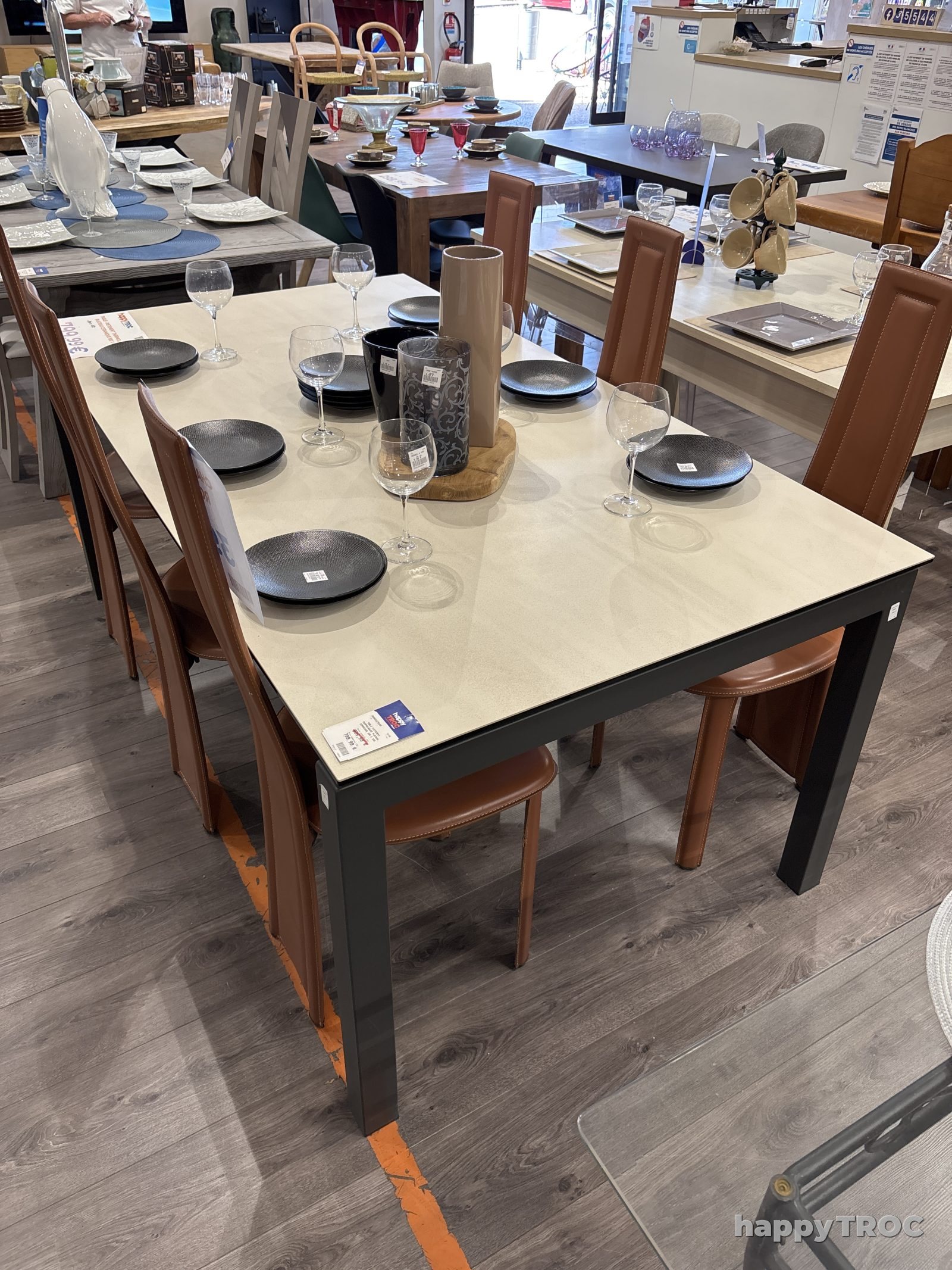 Table Piètement Thermolaquée Plateau Céramique 100x180cm