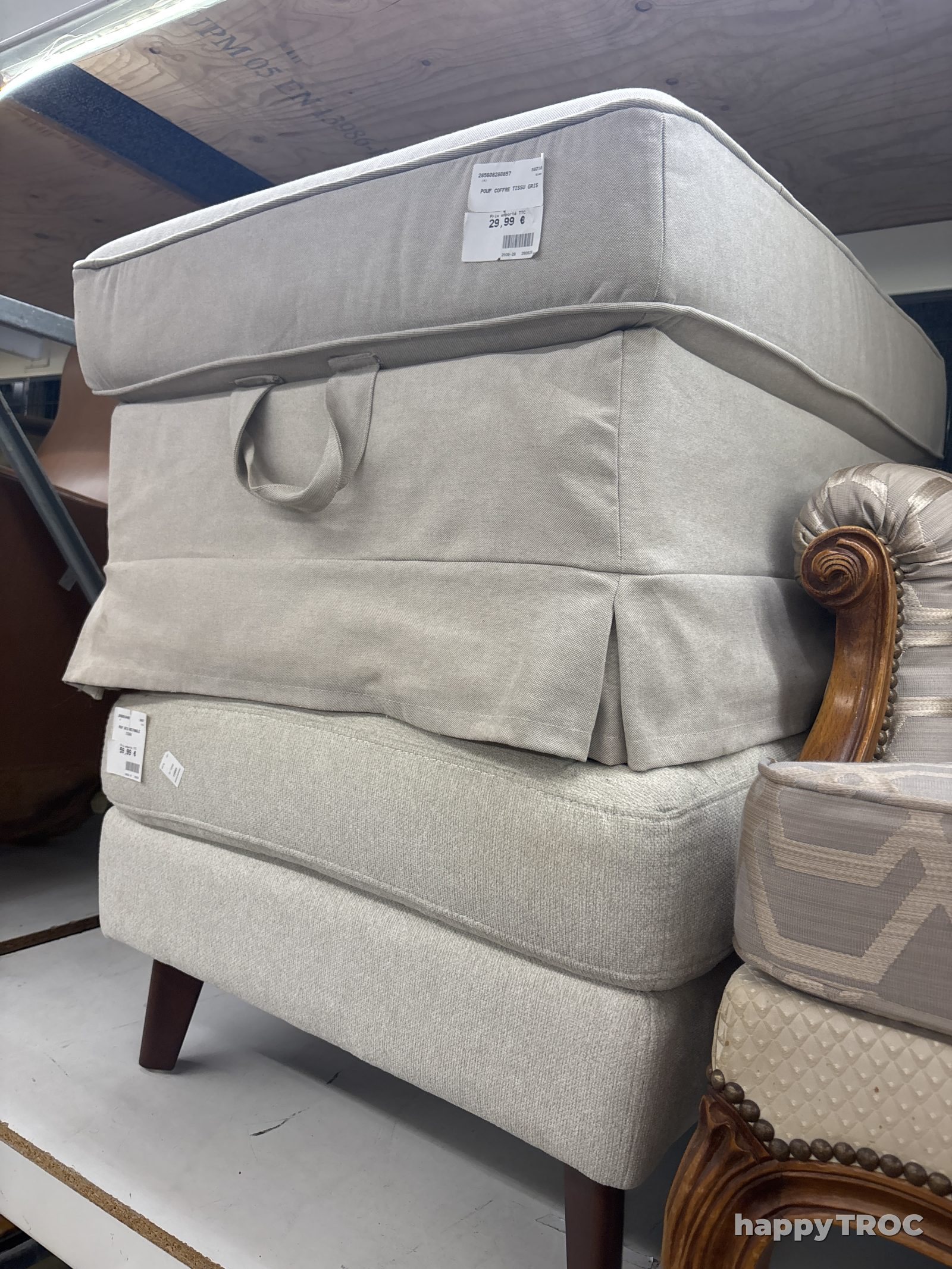 Coffre en tissu, pouf