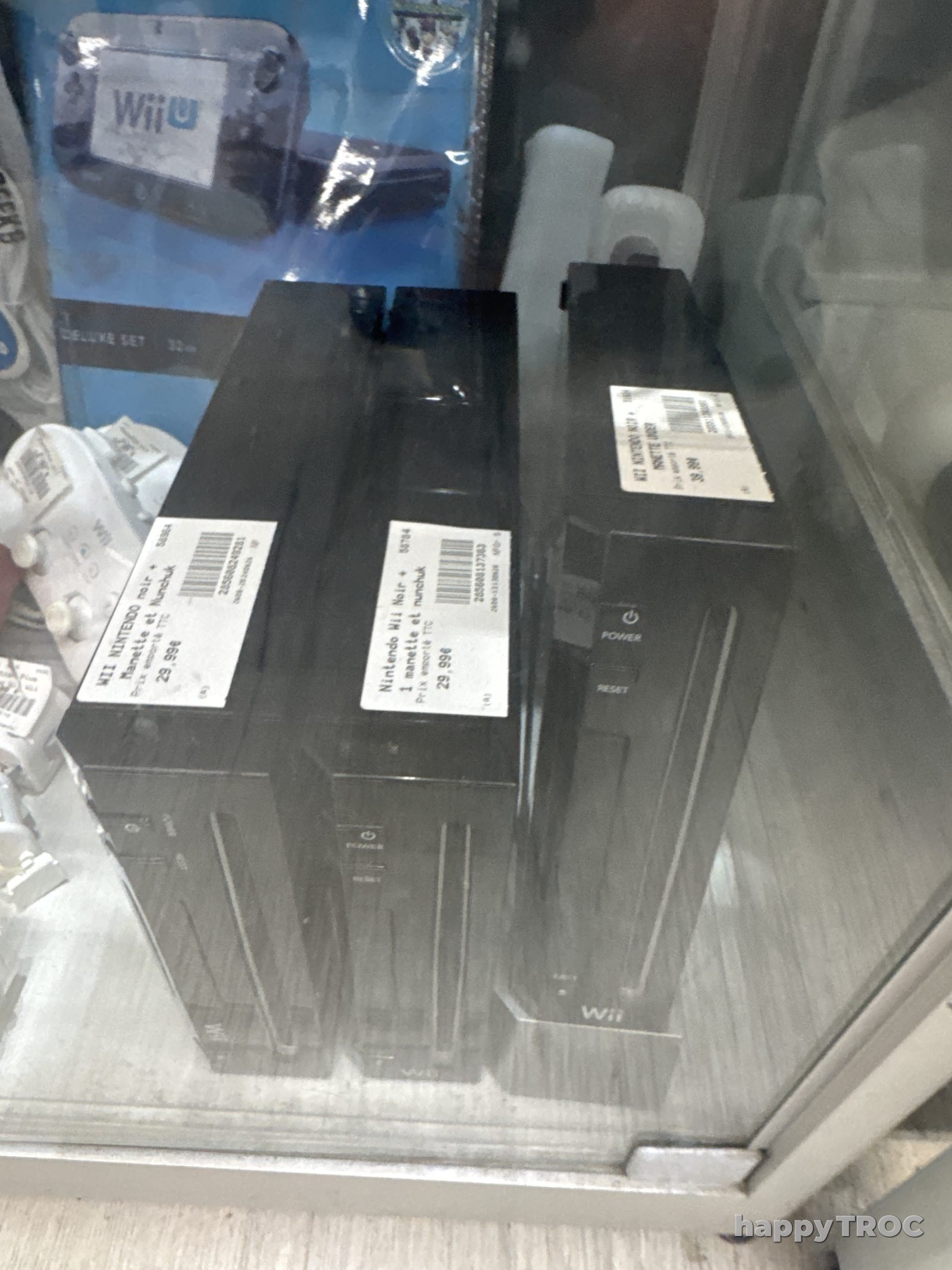 Console de jeux, Nintendo Wii noire avec une manette et un nunchuk