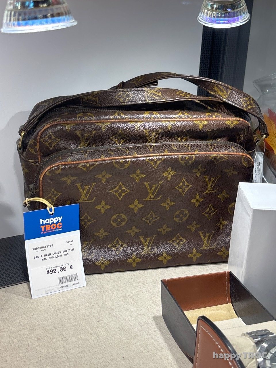 Sac a main louis vuitton nil shoulder bag