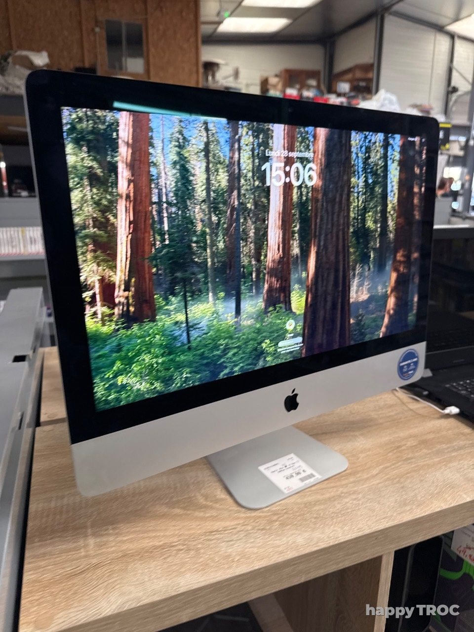 Ordinateur, Apple iMac 21,5 poucesi. 3,8 giga 1000 giga complet de 2019.