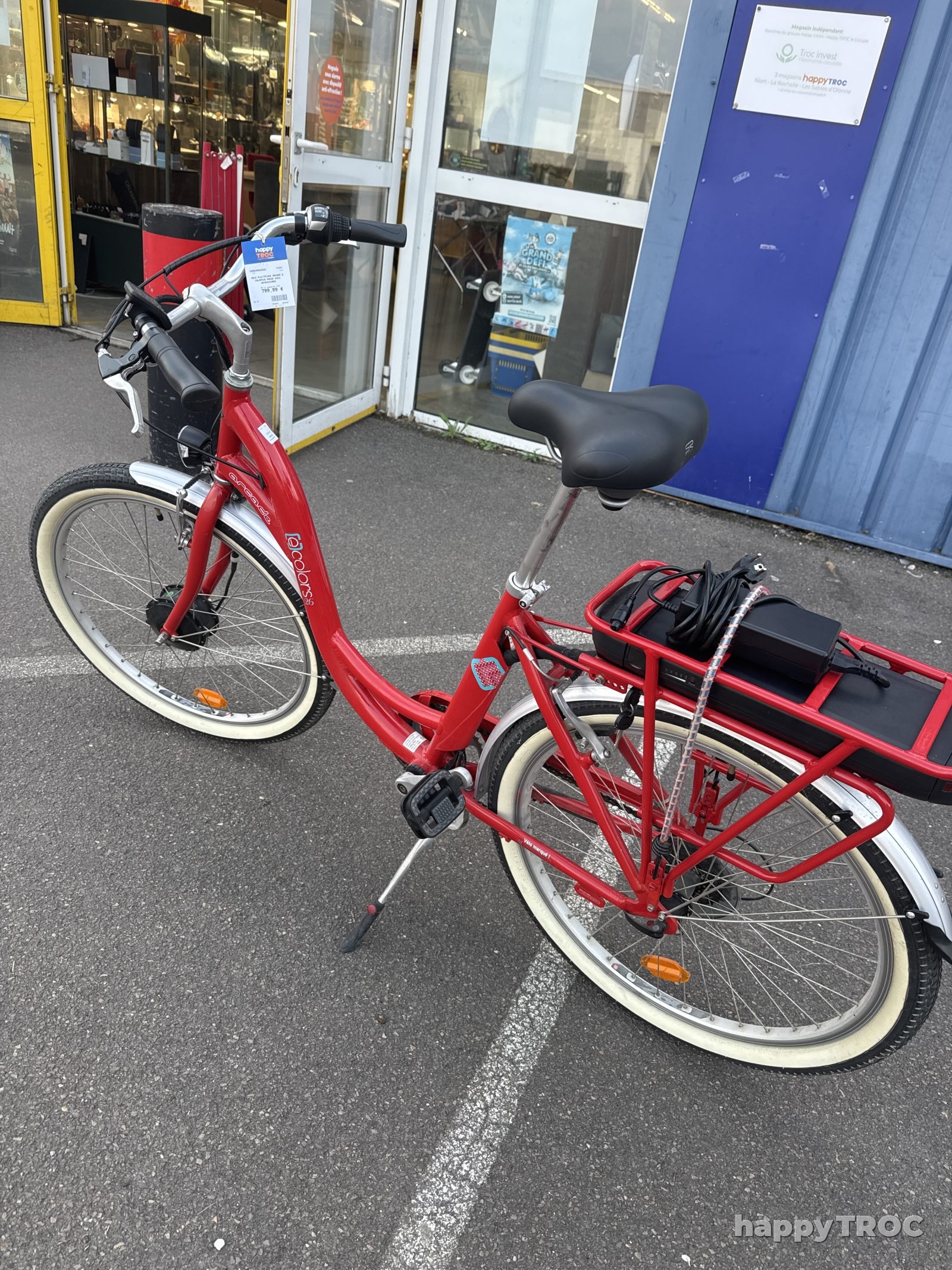 Velo electrique arcade e colors26 rouge avec accessoires
