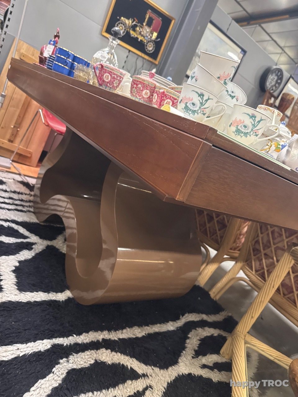 Table moderne chocolat +verre ivoire