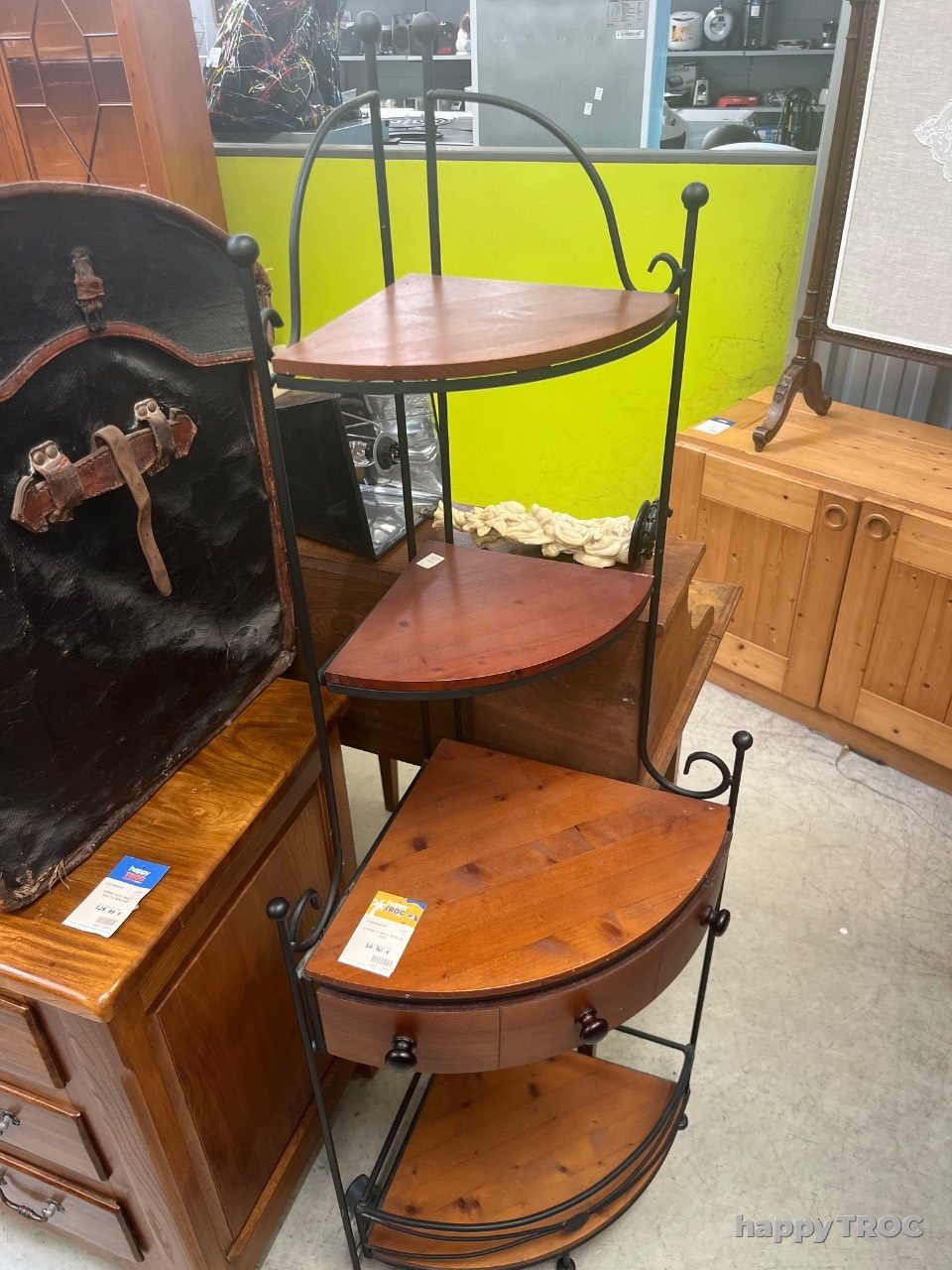 Etagere