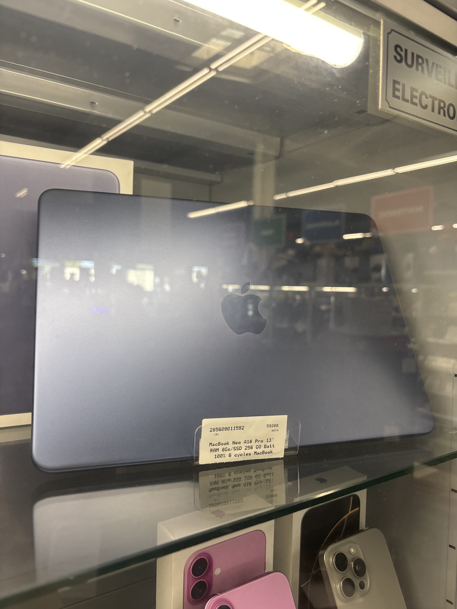 Apple Mac Book Neo A18