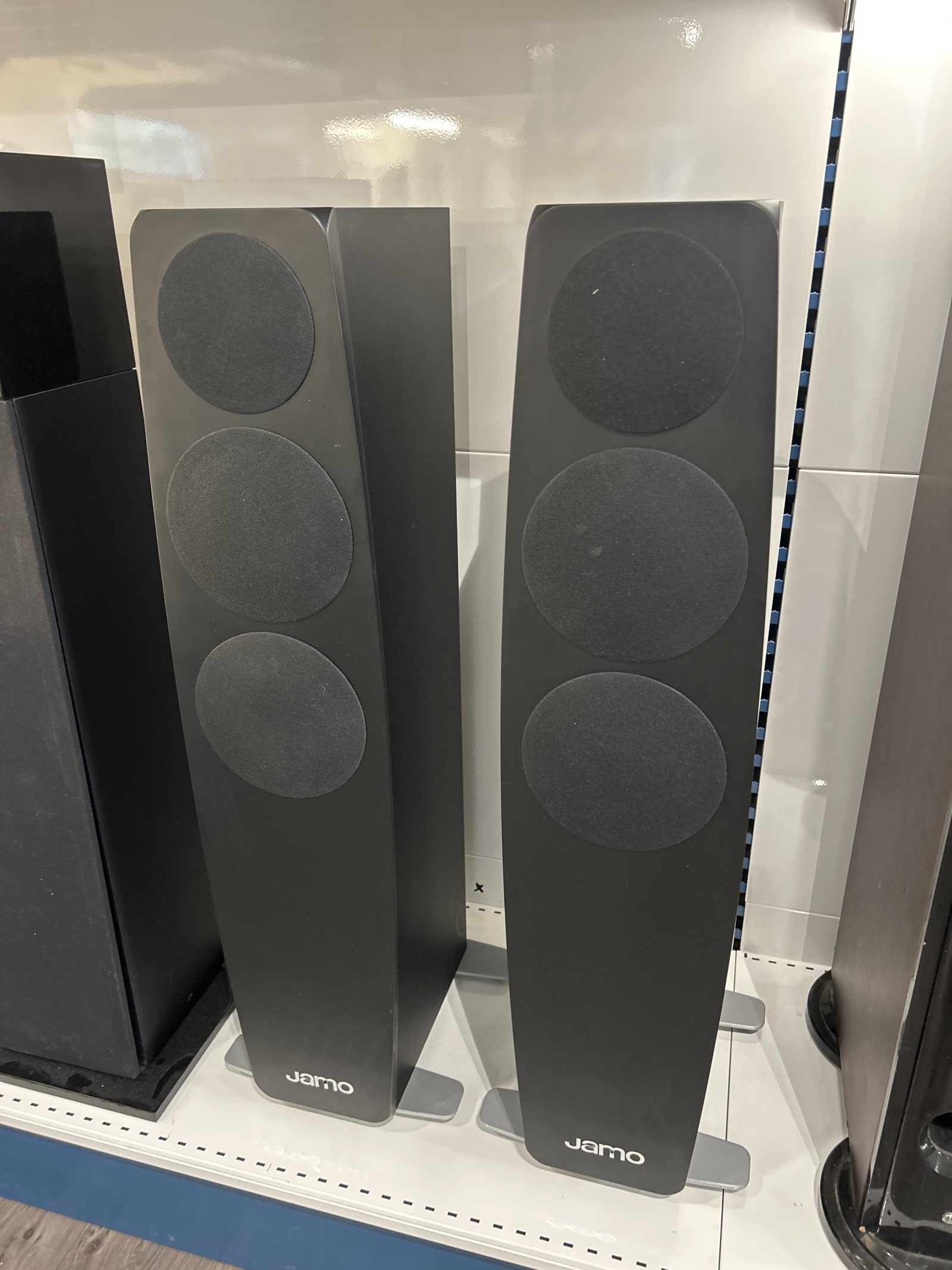 Enceintes Colonnes Jamo C95 Black (La Paire)
