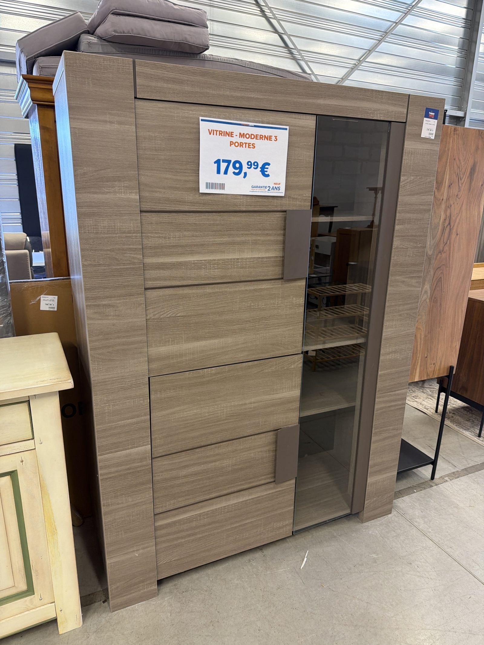 Vitrine moderne 3 portes