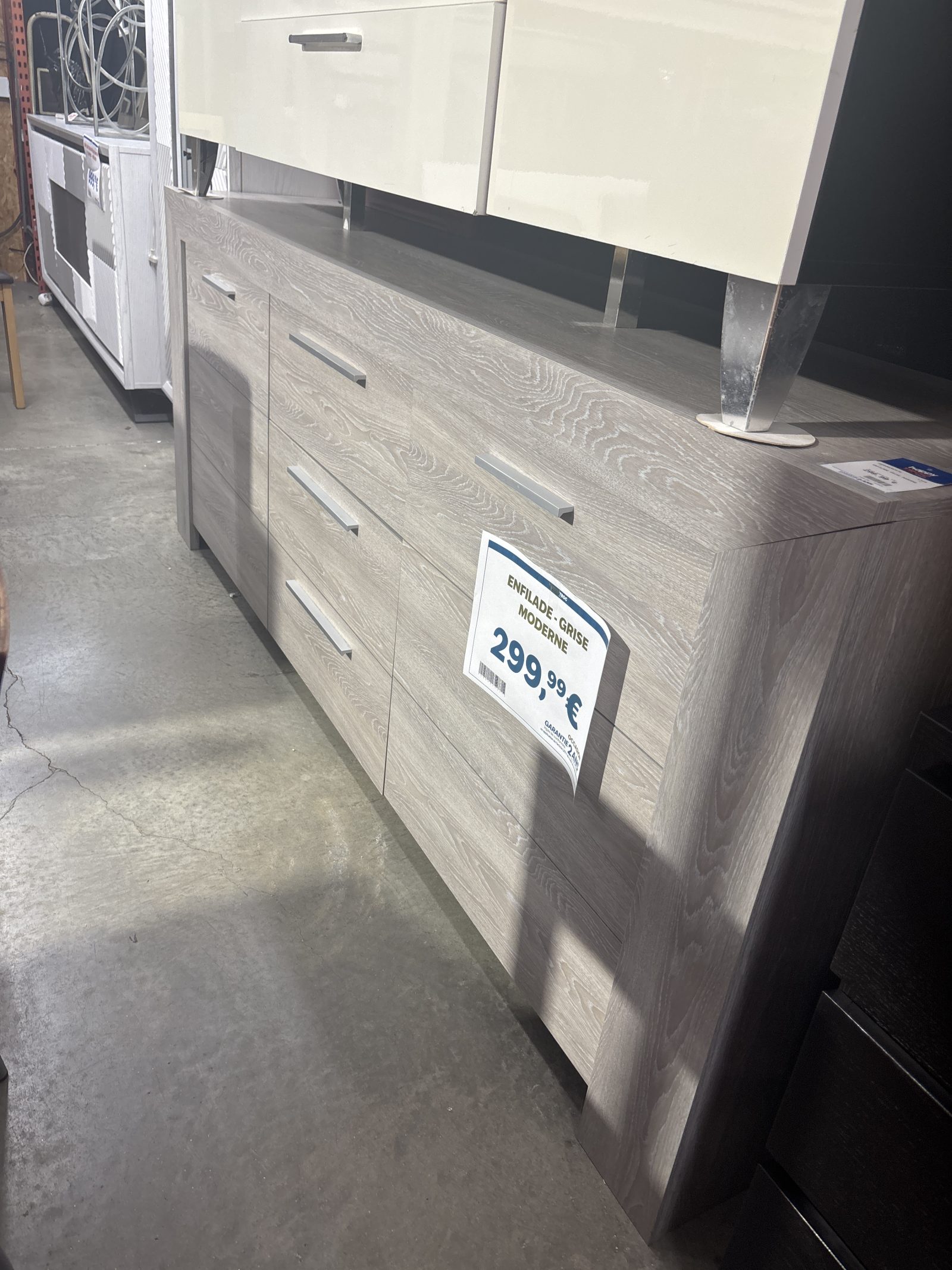 Enfilade moderne grise